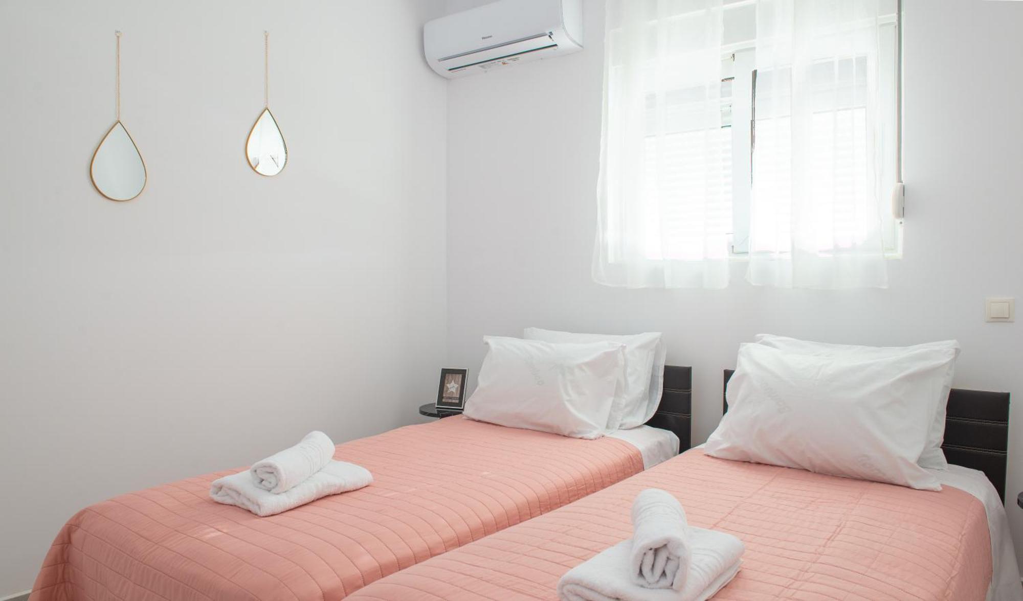 Katerina & Stefanos Family Apartment *